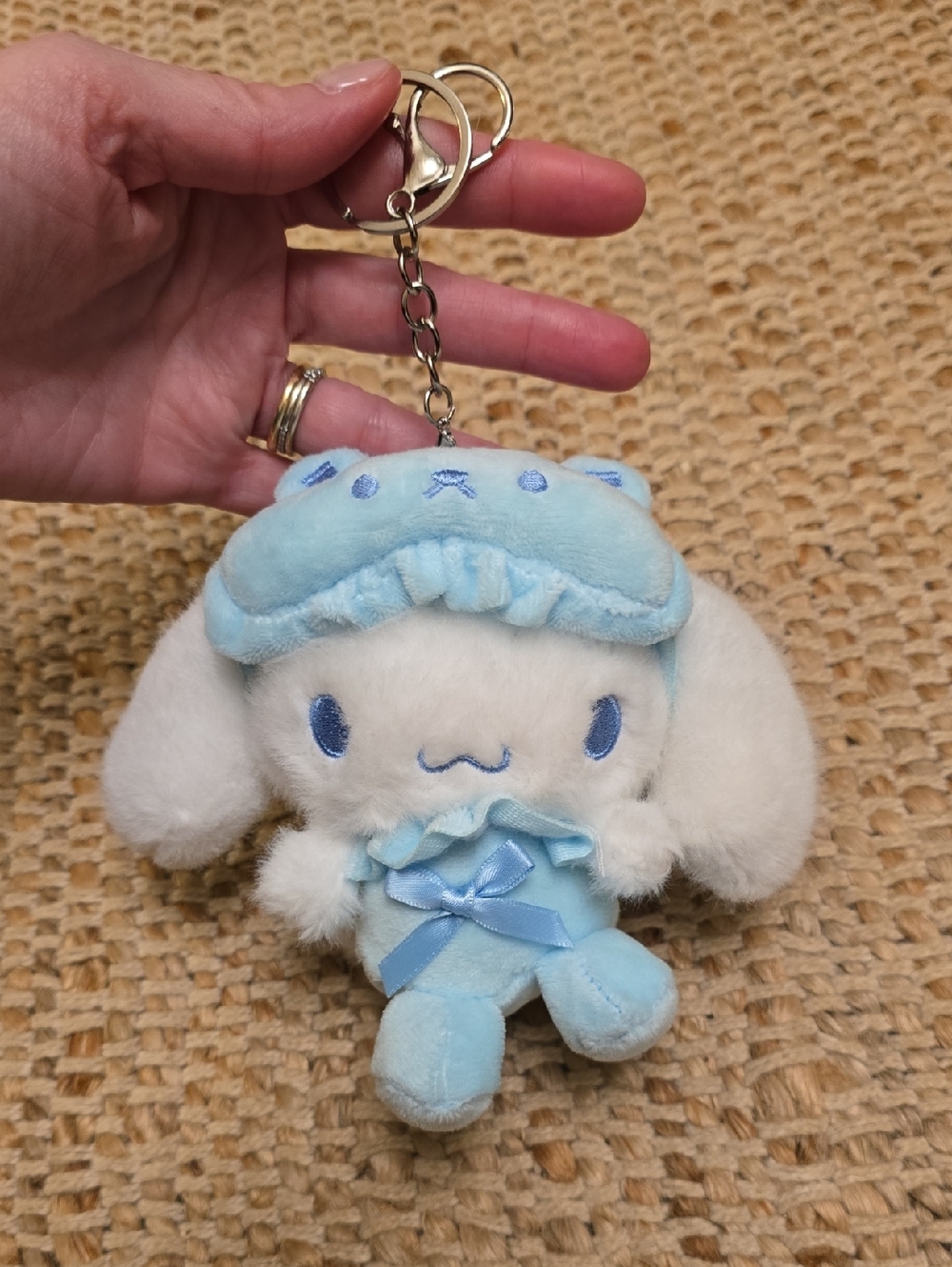 Sanrio Cinnamoroll Nakayoshi Pajama plush keychain - Blue